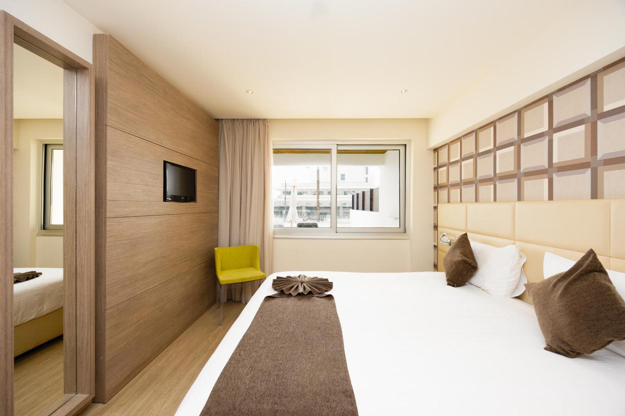 Melpo Antia Hotel & Suites Ayia Napa Exterior photo